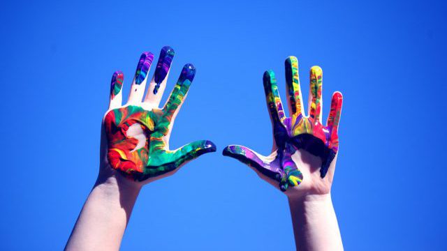 On vous fait signe! Citoyenneté culturelle des personnes sourdes et pratiques d’accessibilité culturelle